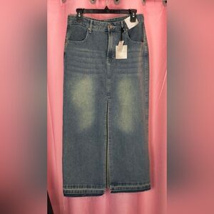 Happily Grey Long Maxi Denim SKirt with slit, womens size 7, NWT
